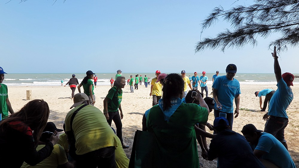 ทีมบิ้วดิ้ง หาดเจ้าสำราญ บมจ.ไทยลักซ์เอ็นเตอร์ไพรซ์